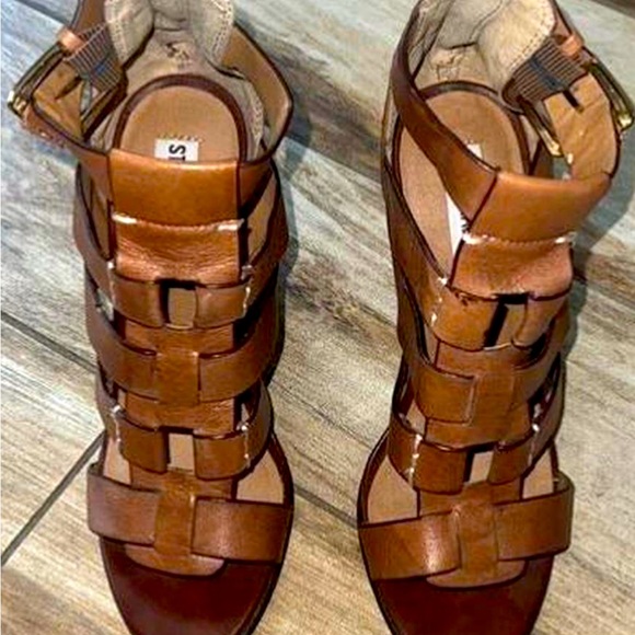 Steve Madden Queeen brown strappy heels - Picture 4 of 5